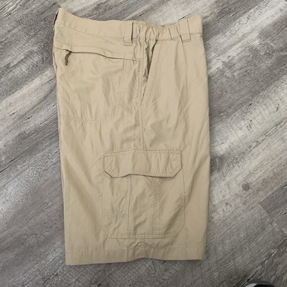 Columbia Cargo Shorts Mens 36 Sycamore Falls Khaki Regular Fit Omni Shade XM4444 - Picture 1 of 6